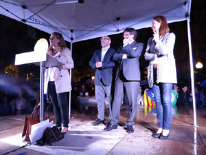 Acte de campanya pel S&Iacute; amb el President Carles Puigdemont a la pla&ccedil;a de la Independ&egrave;ncia