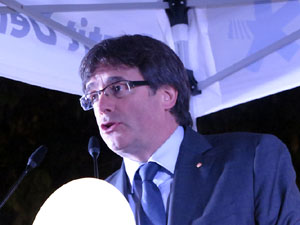 Acte de campanya pel S&Iacute; amb el President Carles Puigdemont a la pla&ccedil;a de la Independ&egrave;ncia
