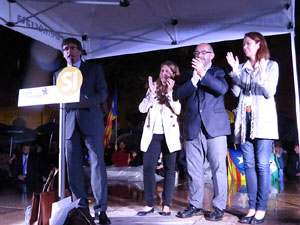 Acte de campanya pel S&Iacute; amb el President Carles Puigdemont a la pla&ccedil;a de la Independ&egrave;ncia