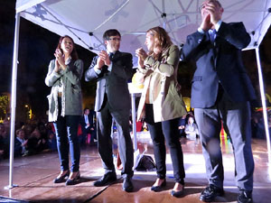 Acte de campanya pel S&Iacute; amb el President Carles Puigdemont a la pla&ccedil;a de la Independ&egrave;ncia