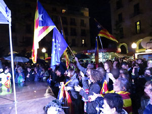 Acte de campanya pel S&Iacute; amb el President Carles Puigdemont a la pla&ccedil;a de la Independ&egrave;ncia