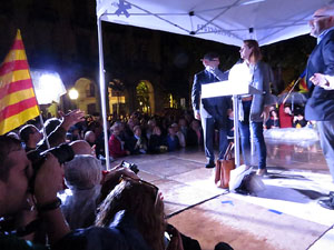 Acte de campanya pel S&Iacute; amb el President Carles Puigdemont a la pla&ccedil;a de la Independ&egrave;ncia