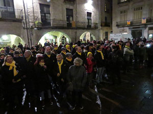 Aprovaci&oacute; oficial del canvi de nom de la pla&ccedil;a de la Constituci&oacute; per pla&ccedil;a de l'1 d'octubre de 2017