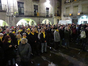 Aprovaci&oacute; oficial del canvi de nom de la pla&ccedil;a de la Constituci&oacute; per pla&ccedil;a de l'1 d'octubre de 2017