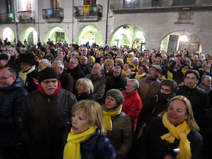 Aprovaci&oacute; oficial del canvi de nom de la pla&ccedil;a de la Constituci&oacute; per pla&ccedil;a de l'1 d'octubre de 2017