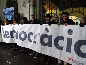Aprovaci&oacute; oficial del canvi de nom de la pla&ccedil;a de la Constituci&oacute; per pla&ccedil;a de l'1 d'octubre de 2017