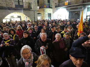 Concentraci&oacute; per la llibertat dels presos pol&iacute;tics a la pla&ccedil;a del Vi