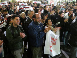 Concentraci&oacute; per la llibertat dels presos pol&iacute;tics a la pla&ccedil;a del Vi