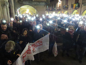 Concentraci&oacute; per la llibertat dels presos pol&iacute;tics a la pla&ccedil;a del Vi