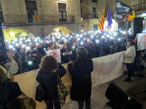 Concentraci&oacute; per la llibertat dels presos pol&iacute;tics a la pla&ccedil;a del Vi