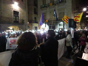 Concentraci&oacute; per la llibertat dels presos pol&iacute;tics a la pla&ccedil;a del Vi