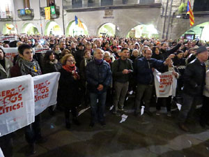 Concentraci&oacute; per la llibertat dels presos pol&iacute;tics a la pla&ccedil;a del Vi