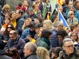 Jornada de vaga general 8N. Concentraci&oacute; davant la seu de la Generalitat a Girona
