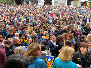 Jornada de vaga general 8N. Concentraci&oacute; davant la seu de la Generalitat a Girona