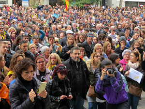 Jornada de vaga general 8N. Concentraci&oacute; davant la seu de la Generalitat a Girona