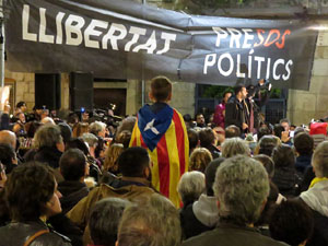 Jornada de vaga general 8N. Concentraci&oacute; a la pla&ccedil;a del Vi