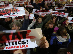 Jornada de vaga general 8N. Concentraci&oacute; a la pla&ccedil;a del Vi