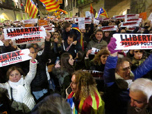 Jornada de vaga general 8N. Concentraci&oacute; a la pla&ccedil;a del Vi