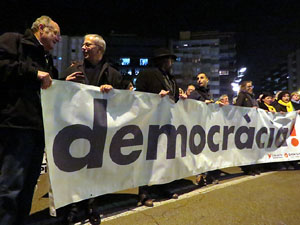 Concentraci&oacute; davant la delegaci&oacute; del govern espanyol convocada pel Comit&egrave; de Defensa de la Rep&uacute;blica (CDR) de Catalunya
