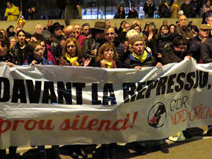 Concentraci&oacute; davant la delegaci&oacute; del govern espanyol convocada pel Comit&egrave; de Defensa de la Rep&uacute;blica (CDR) de Catalunya
