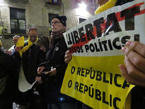 Concentraci&oacute; a la pla&ccedil;a del Vi per la llibertat dels presos pol&iacute;tics