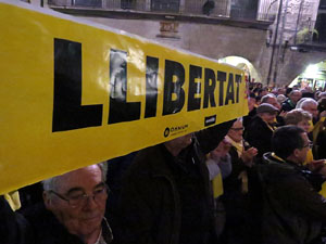 Concentraci&oacute; a la pla&ccedil;a del Vi per la llibertat dels presos pol&iacute;tics