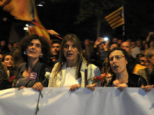 Concentraci&oacute; a la pla&ccedil;a de la Constituci&oacute; convocada per la plataforma Girona Vota a favor del Refer&egrave;ndum