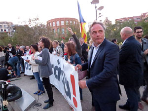 Concentraci&oacute; a la pla&ccedil;a de la Constituci&oacute; convocada per la plataforma Girona Vota a favor del Refer&egrave;ndum