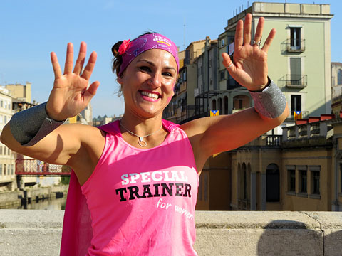 L'entrenadora Laura Garcia al pont de Pedra
