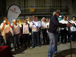 Diada Nacional 2017. XI Marxa de Torxes de Girona. Crema del Decret de Nova Planta i cant de Els Segadors