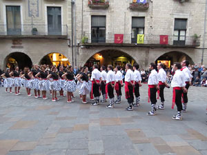 Fires 2017. Ball de gitanes de Montmel&oacute; a la pla&ccedil;a del Vi