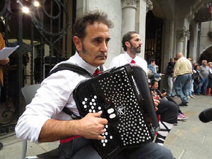 Fires 2017. Ball de gitanes de Montmel&oacute; a la pla&ccedil;a del Vi