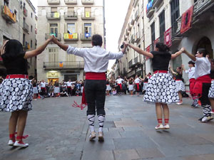 Fires 2017. Ball de gitanes de Montmel&oacute; a la pla&ccedil;a del Vi