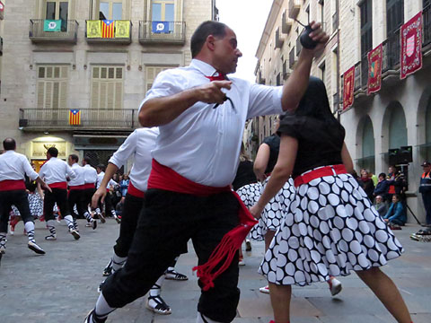 Ball a la pla&ccedil;a del Vi