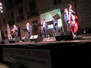 Fires 2017. Tradicional cantada d'havaneres a les escales de la Catedral pel grup Terra Endins