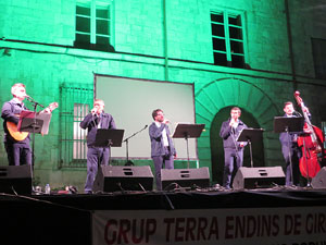 Fires 2017. Tradicional cantada d'havaneres a les escales de la Catedral pel grup Terra Endins