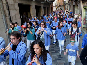 Fires 2017. Els Castells de Vig&iacute;lia a la pla&ccedil;a de Sant Feliu, amb els Marrecs de Salt, la Colla Castellera Esperxats de l'Estany i els Castellers d'Andorra