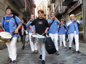 Fires 2017. Els Castells de Vig&iacute;lia a la pla&ccedil;a de Sant Feliu, amb els Marrecs de Salt, la Colla Castellera Esperxats de l'Estany i els Castellers d'Andorra
