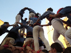 Fires 2017. Els Castells de Vig&iacute;lia a la pla&ccedil;a de Sant Feliu, amb els Marrecs de Salt, la Colla Castellera Esperxats de l'Estany i els Castellers d'Andorra
