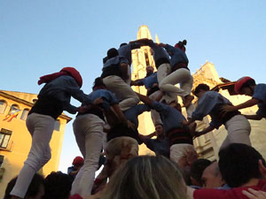 Fires 2017. Els Castells de Vig&iacute;lia a la pla&ccedil;a de Sant Feliu, amb els Marrecs de Salt, la Colla Castellera Esperxats de l'Estany i els Castellers d'Andorra