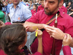 Fires 2017. Els Castells de Vig&iacute;lia a la pla&ccedil;a de Sant Feliu, amb els Marrecs de Salt, la Colla Castellera Esperxats de l'Estany i els Castellers d'Andorra