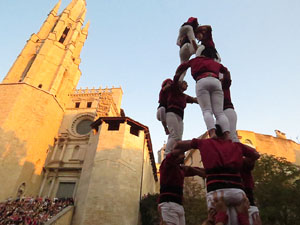 Fires 2017. Els Castells de Vig&iacute;lia a la pla&ccedil;a de Sant Feliu, amb els Marrecs de Salt, la Colla Castellera Esperxats de l'Estany i els Castellers d'Andorra