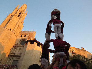 Fires 2017. Els Castells de Vig&iacute;lia a la pla&ccedil;a de Sant Feliu, amb els Marrecs de Salt, la Colla Castellera Esperxats de l'Estany i els Castellers d'Andorra