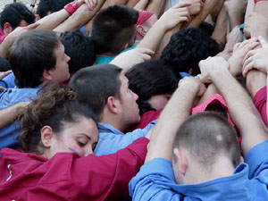 Fires 2017. Els Castells de Vig&iacute;lia a la pla&ccedil;a de Sant Feliu, amb els Marrecs de Salt, la Colla Castellera Esperxats de l'Estany i els Castellers d'Andorra