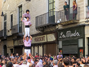 Fires 2017. La Diada Castellera a la pla&ccedil;a del Vi, amb els Marrecs de Salt, els Capgrossos de Matar&oacute; i els Minyons de Terrass