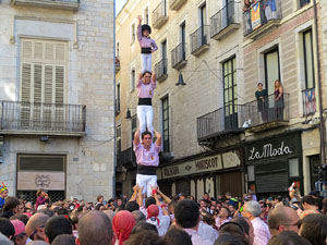 Fires 2017. La Diada Castellera a la pla&ccedil;a del Vi, amb els Marrecs de Salt, els Capgrossos de Matar&oacute; i els Minyons de Terrass