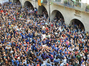 Fires 2017. La Diada Castellera a la pla&ccedil;a del Vi, amb els Marrecs de Salt, els Capgrossos de Matar&oacute; i els Minyons de Terrass