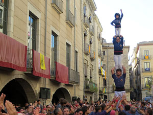 Fires 2017. La Diada Castellera a la pla&ccedil;a del Vi, amb els Marrecs de Salt, els Capgrossos de Matar&oacute; i els Minyons de Terrass