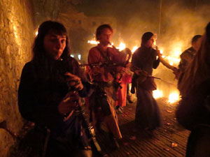 Fires 2017. Espectacle de foc i m&uacute;sica Llumin&agrave;ries de Fires, amb Taller de Magn&egrave;sia i Els Berros de la Cort