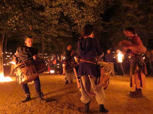 Fires 2017. Espectacle de foc i m&uacute;sica Llumin&agrave;ries de Fires, amb Taller de Magn&egrave;sia i Els Berros de la Cort